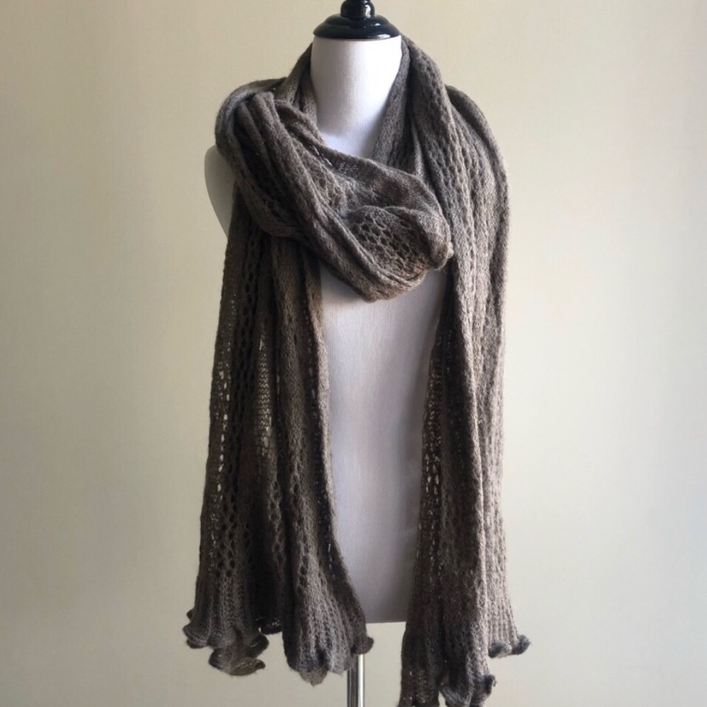 Max & Co knit brown scarf